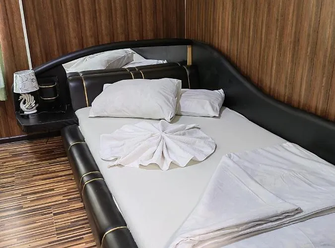 Km!sofia - за гости ゲストハウス ソフィア