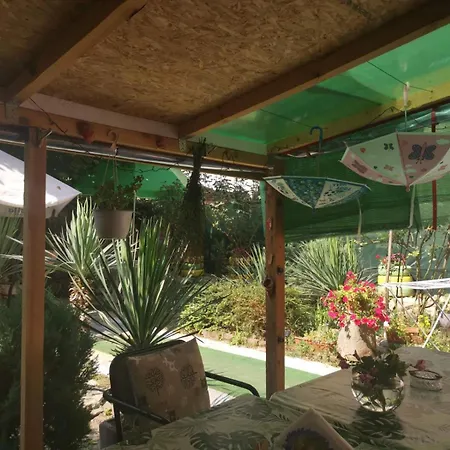 Km!sofia - за гости Къща за гости София