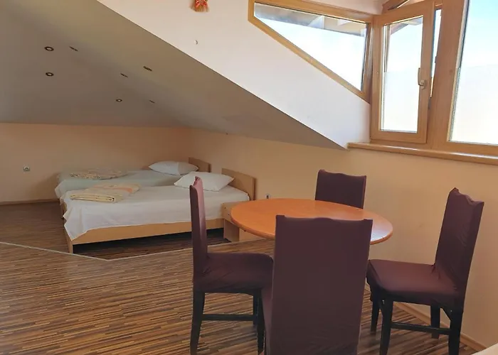 Km!sofia - за гости Affittacamere *